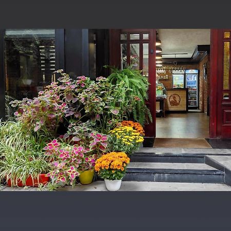 טיראנה Hotel Livia מראה חיצוני תמונה