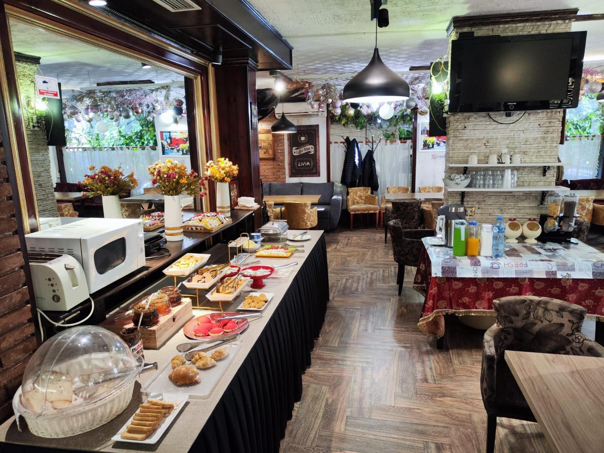 טיראנה Hotel Livia מראה חיצוני תמונה