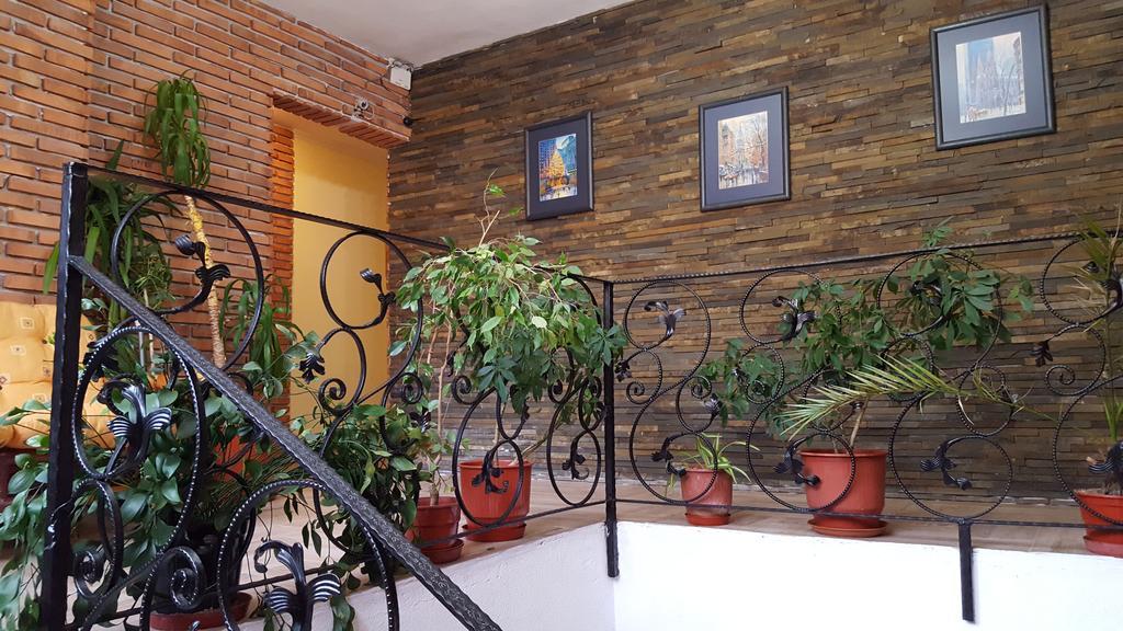 טיראנה Hotel Livia מראה חיצוני תמונה