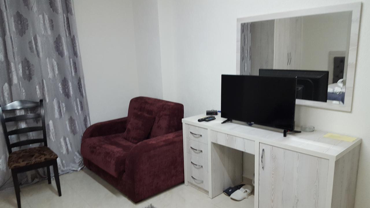 טיראנה Hotel Livia מראה חיצוני תמונה