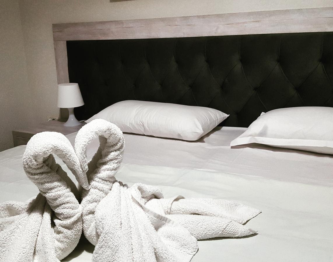 טיראנה Hotel Livia מראה חיצוני תמונה